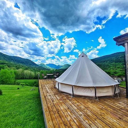 Готель The Hunters Glamping Ciudanovita Екстер'єр фото